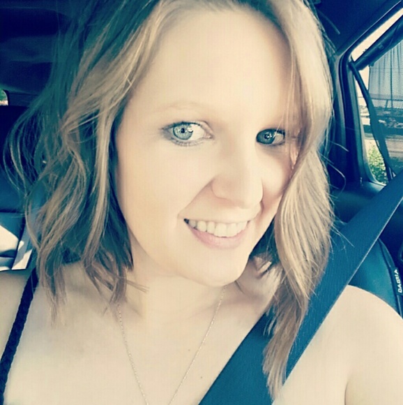 Meet your Posher, Miranda - Picture 3 of 4